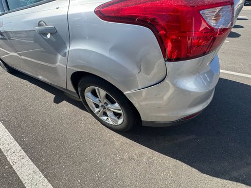Used 2013 Ford Focus SE FWD image 8