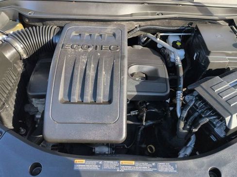 Used 2017 Chevrolet Equinox LT w/ Convenience Package image 29