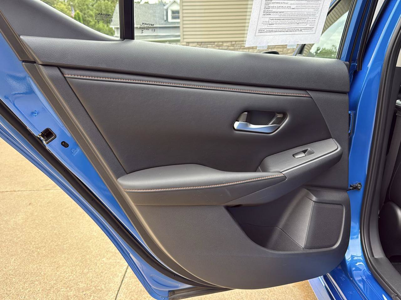 Used 2022 Nissan Sentra SR w/ SR Premium Package FWD image 16