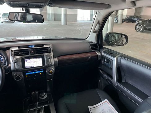 Used 2016 Toyota 4Runner Limited AWD/4WD image 43