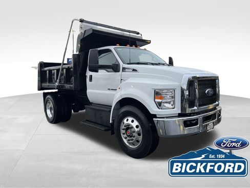 New 2026 Ford F650 2WD Regular Cab Super Duty image 3