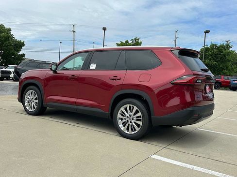 New 2026 Toyota Grand Highlander AWD image 3