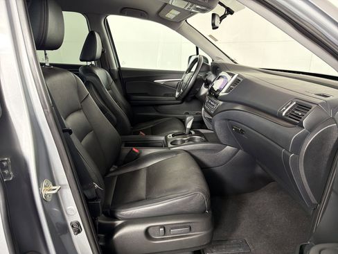 Certified 2018 Honda Ridgeline RTL-T image 32