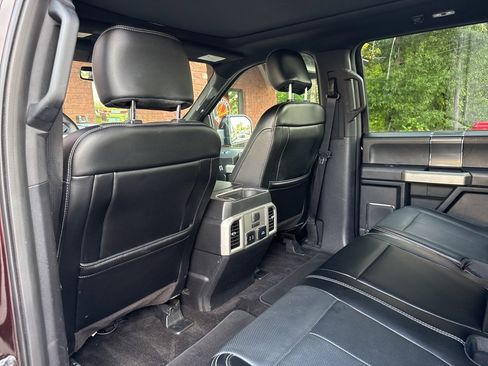 Used 2018 Ford F150 Lariat w/ Equipment Group 502A Luxury image 6