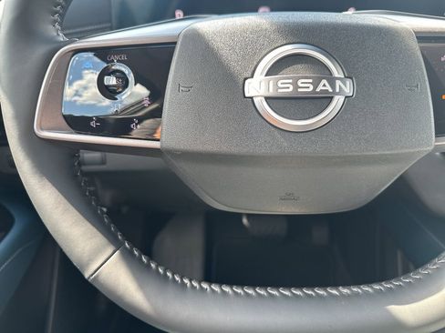 Used 2025 Nissan Murano Platinum w/ Cargo Package AWD/4WD image 17