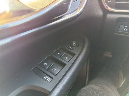 Used 2016 Cadillac ATS Luxury w/ Cold Weather Package image 18