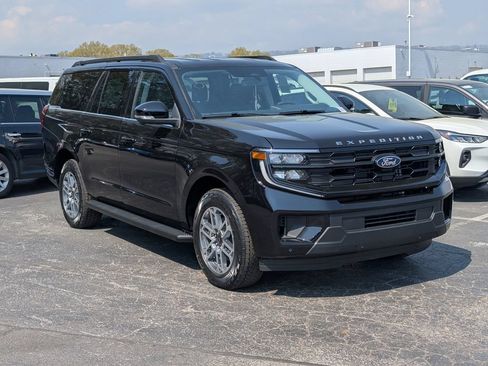 New 2026 Ford Expedition Max Active AWD/4WD image 2