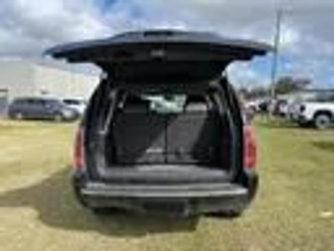 Used 2011 GMC Yukon Denali image 9