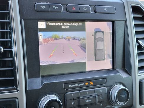 Used 2019 Ford F150 Lariat w/ Equipment Group 502A Luxury AWD/4WD image 15