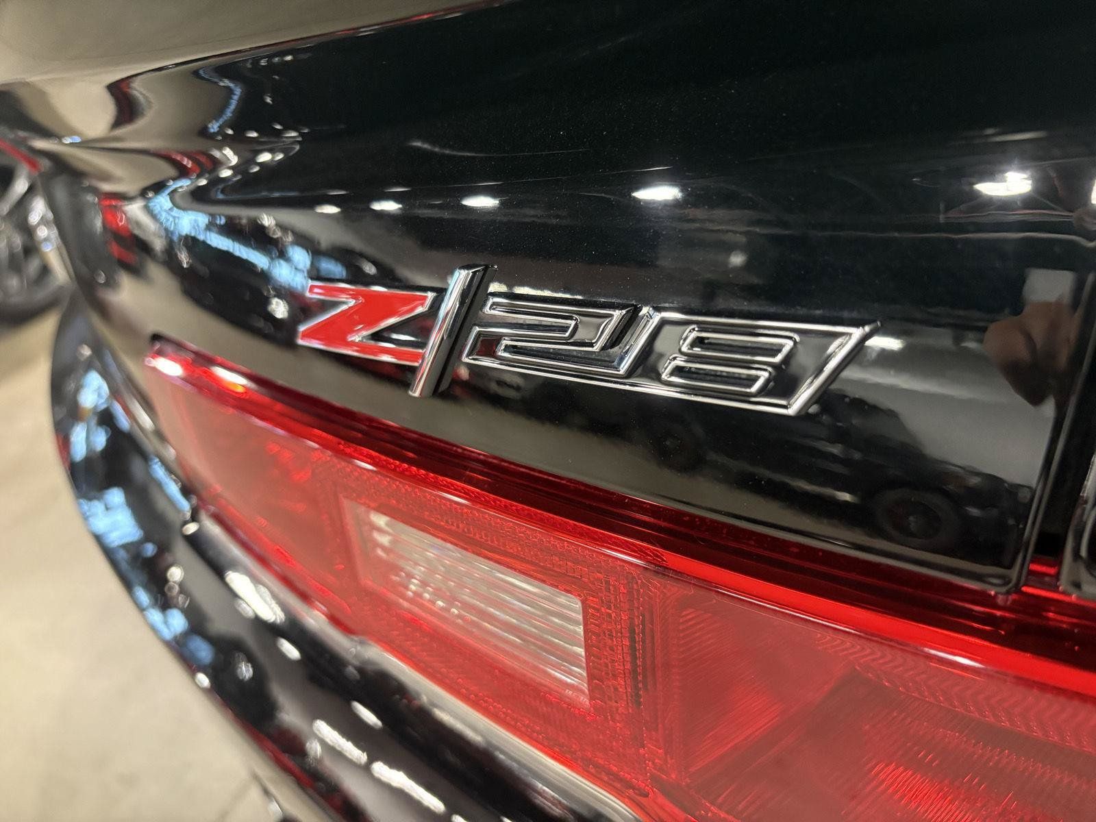 Used 2015 Chevrolet Camaro Z/28 RWD image 11