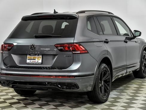 Certified 2024 Volkswagen Tiguan SE R-Line image 6
