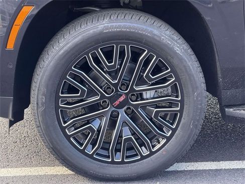 New 2026 GMC Yukon Elevation image 5