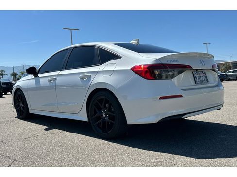 Used 2024 Honda Civic Sport image 3