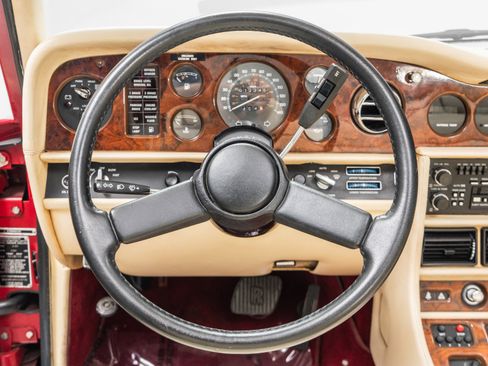 Used 1987 Rolls-Royce Corniche RWD image 15