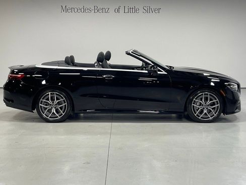 Used 2023 Mercedes-Benz E 450 4MATIC Cabriolet image 10