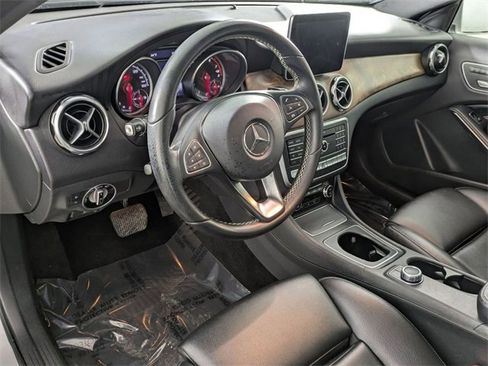 Used 2018 Mercedes-Benz GLA 250 GLA 250 image 11