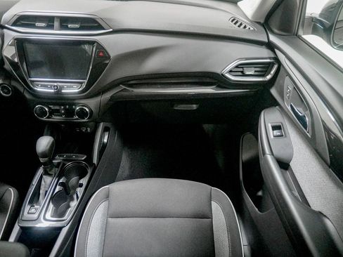 Used 2022 Chevrolet TrailBlazer LT w/ Convenience Package FWD image 26