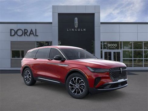 New 2026 Lincoln Nautilus Premier image 7