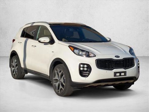 Used 2017 Kia Sportage SX image 3