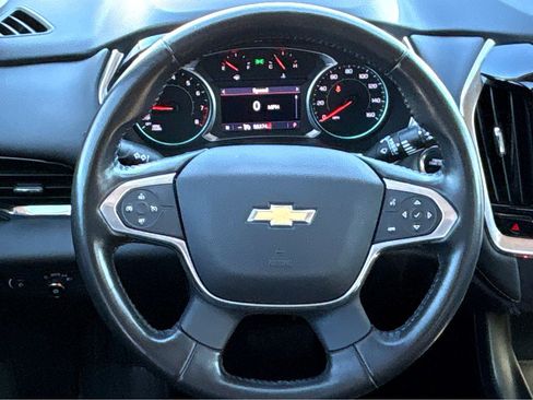 Certified 2021 Chevrolet Traverse LT image 12