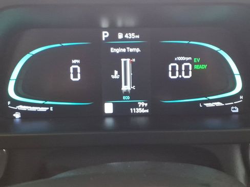 Used 2025 Hyundai Elantra Hybrid FWD image 32