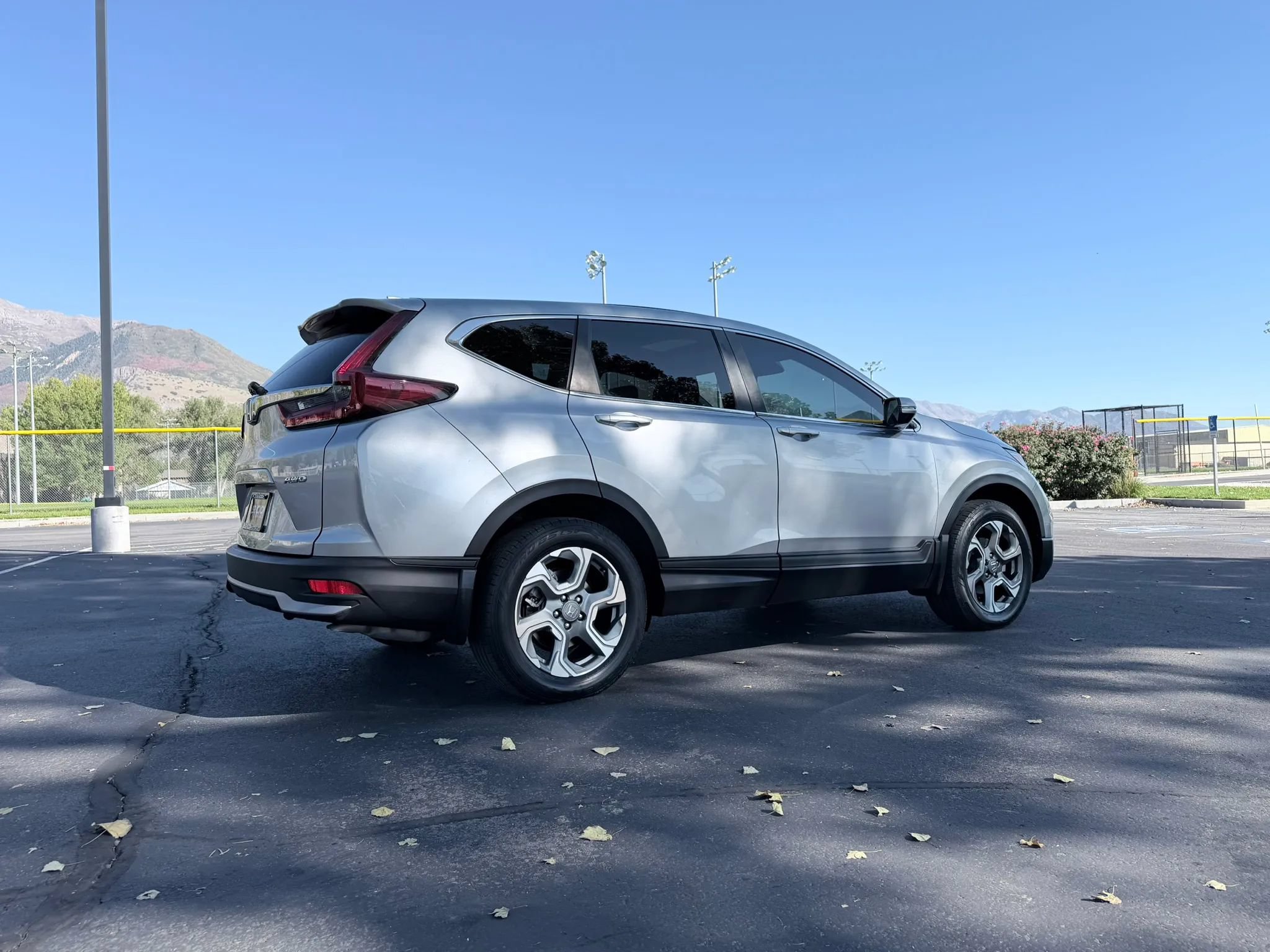 Used 2021 Honda CR-V EX image 2