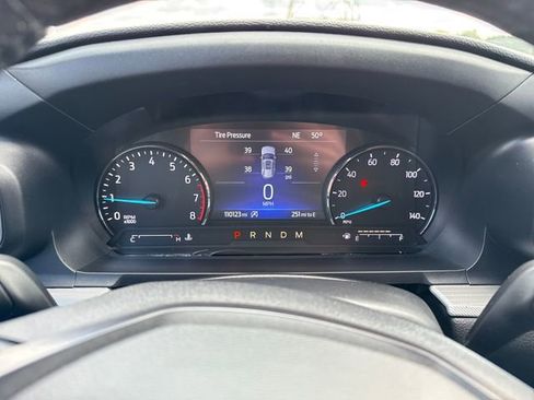 Used 2020 Ford Explorer XLT w/ Equipment Group 202A image 27