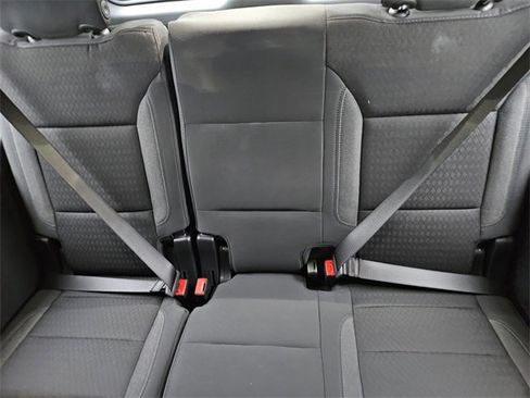 Used 2024 GMC Yukon SLE image 14