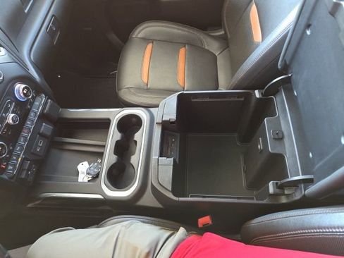 Used 2021 GMC Sierra 2500 AT4 w/ AT4 Premium Plus Package image 78