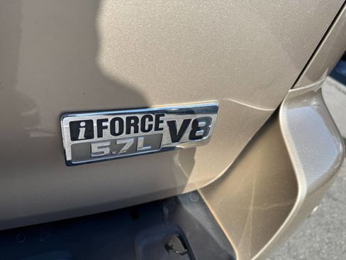 Used 2008 Toyota Sequoia Limited image 22