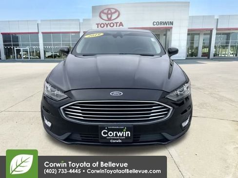 Used 2019 Ford Fusion SE image 14