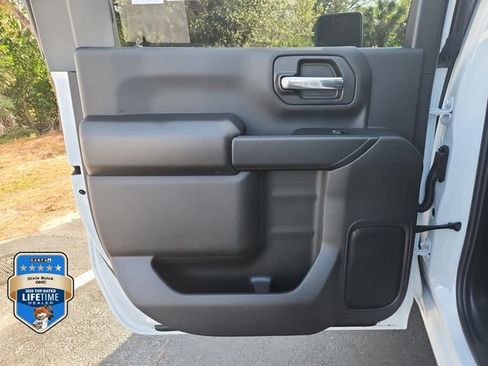 New 2026 GMC Sierra 2500 Pro w/ Convenience Package RWD image 9