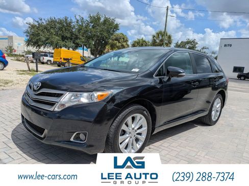 Used 2014 Toyota Venza LE FWD image 6