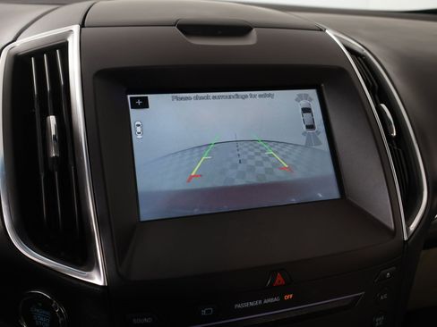 Used 2018 Ford Edge Titanium w/ Equipment Group 302A image 6