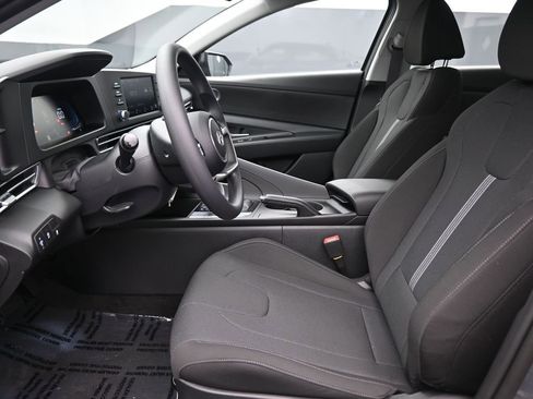 New 2026 Hyundai Elantra SE image 10