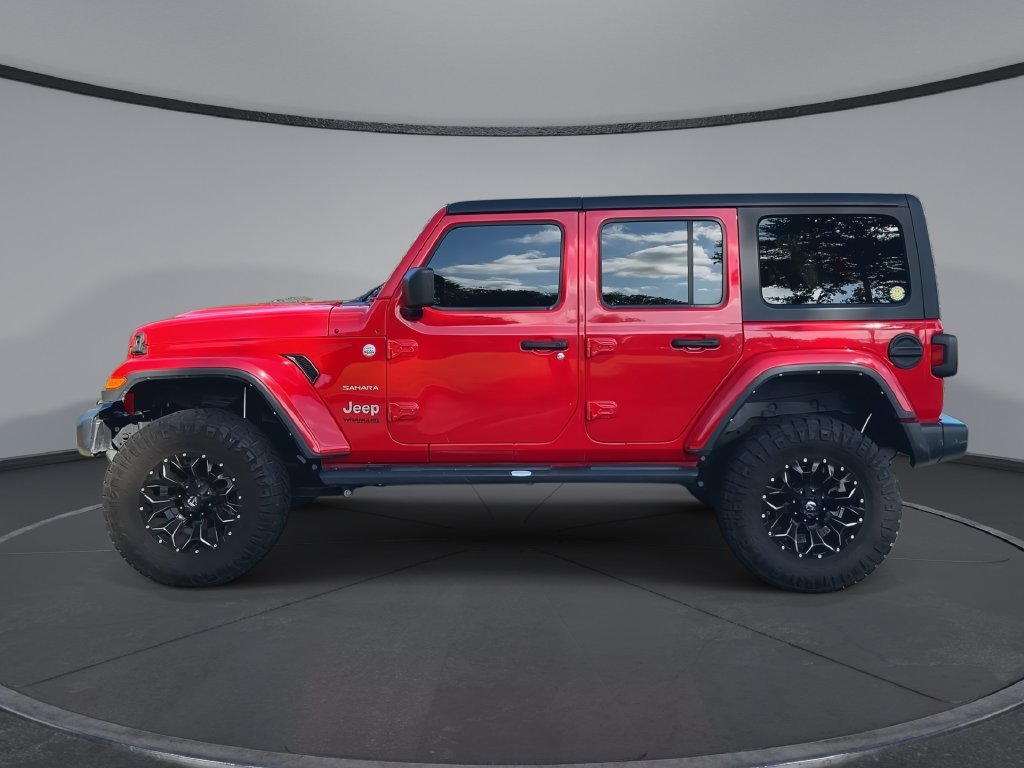 Used 2022 Jeep Wrangler Unlimited Sahara w/ Cold Weather Group AWD/4WD image 5