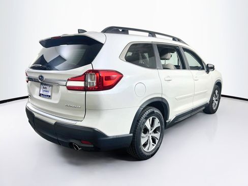 Used 2021 Subaru Ascent Premium w/ Convenience Package image 5