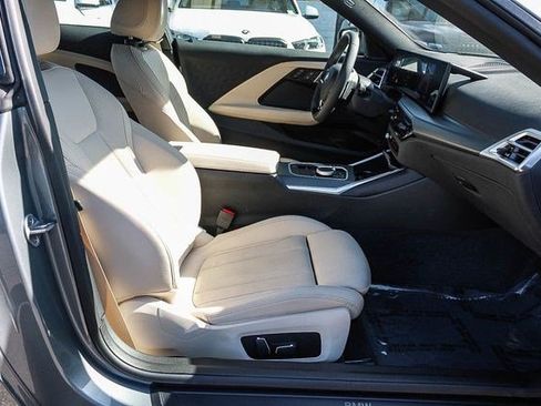 Used 2025 BMW 230i Coupe w/ Convenience Package RWD image 16