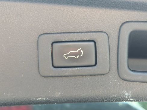 Used 2016 Subaru Forester 2.5i Limited w/ Popular Package #2 AWD/4WD image 29