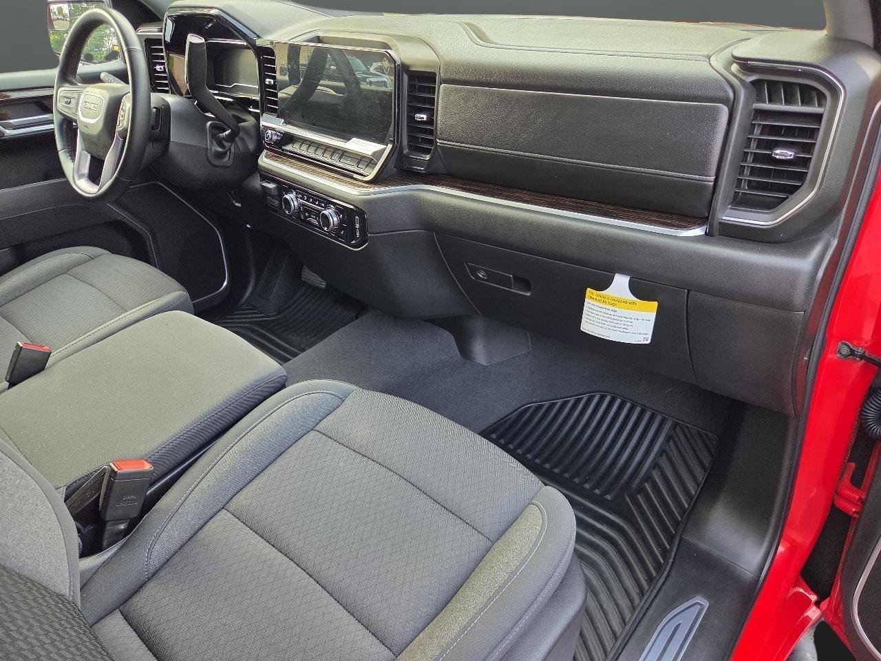 Used 2025 GMC Sierra 1500 SLE w/ X31 Off-Road Package AWD/4WD image 15