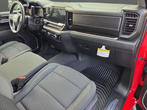 Used 2025 GMC Sierra 1500 SLE w/ X31 Off-Road Package AWD/4WD image 15