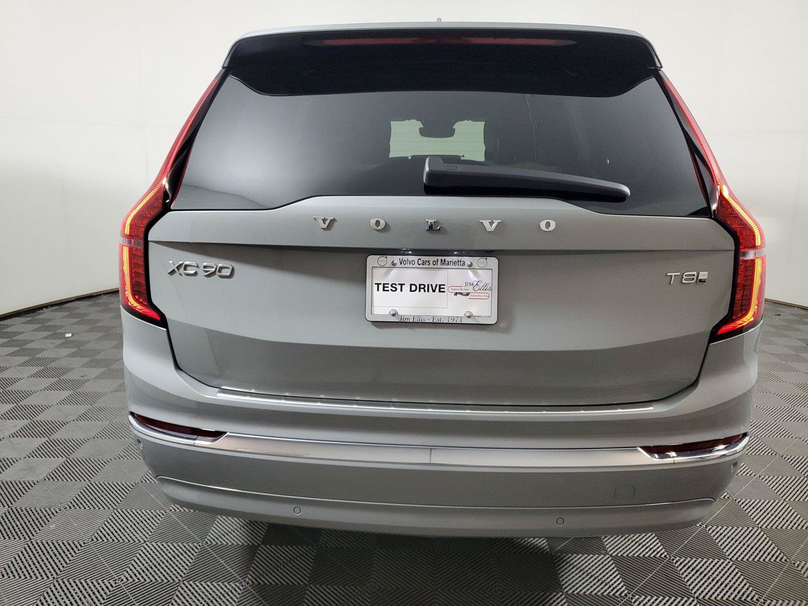 New 2026 Volvo XC90 T8 Plus w/ Protection Package Premier AWD/4WD image 5