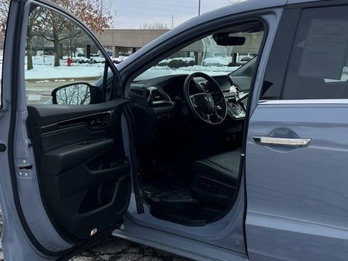 Certified 2023 Honda Odyssey Elite image 16