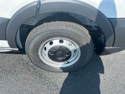 New 2025 Ford Transit 250 148 Medium Roof w/ Load Area Protection Package image 18