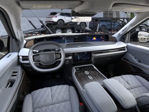 New 2026 Lincoln Navigator L Black Label AWD/4WD image 9