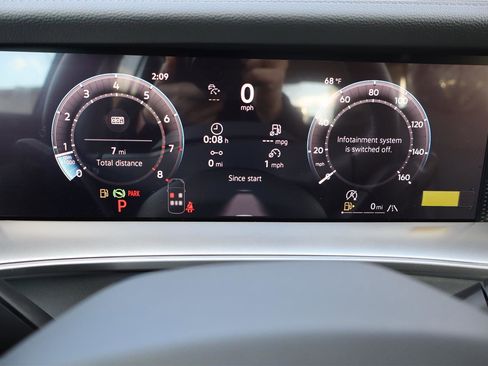 New 2026 Volkswagen Tiguan SE image 18