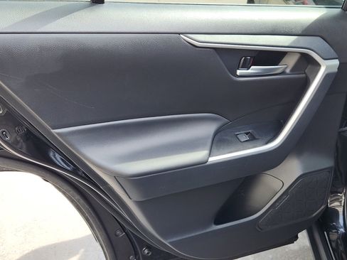 Certified 2025 Toyota RAV4 XLE image 21