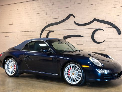 Used 2006 Porsche 911 Carrera S RWD image 2