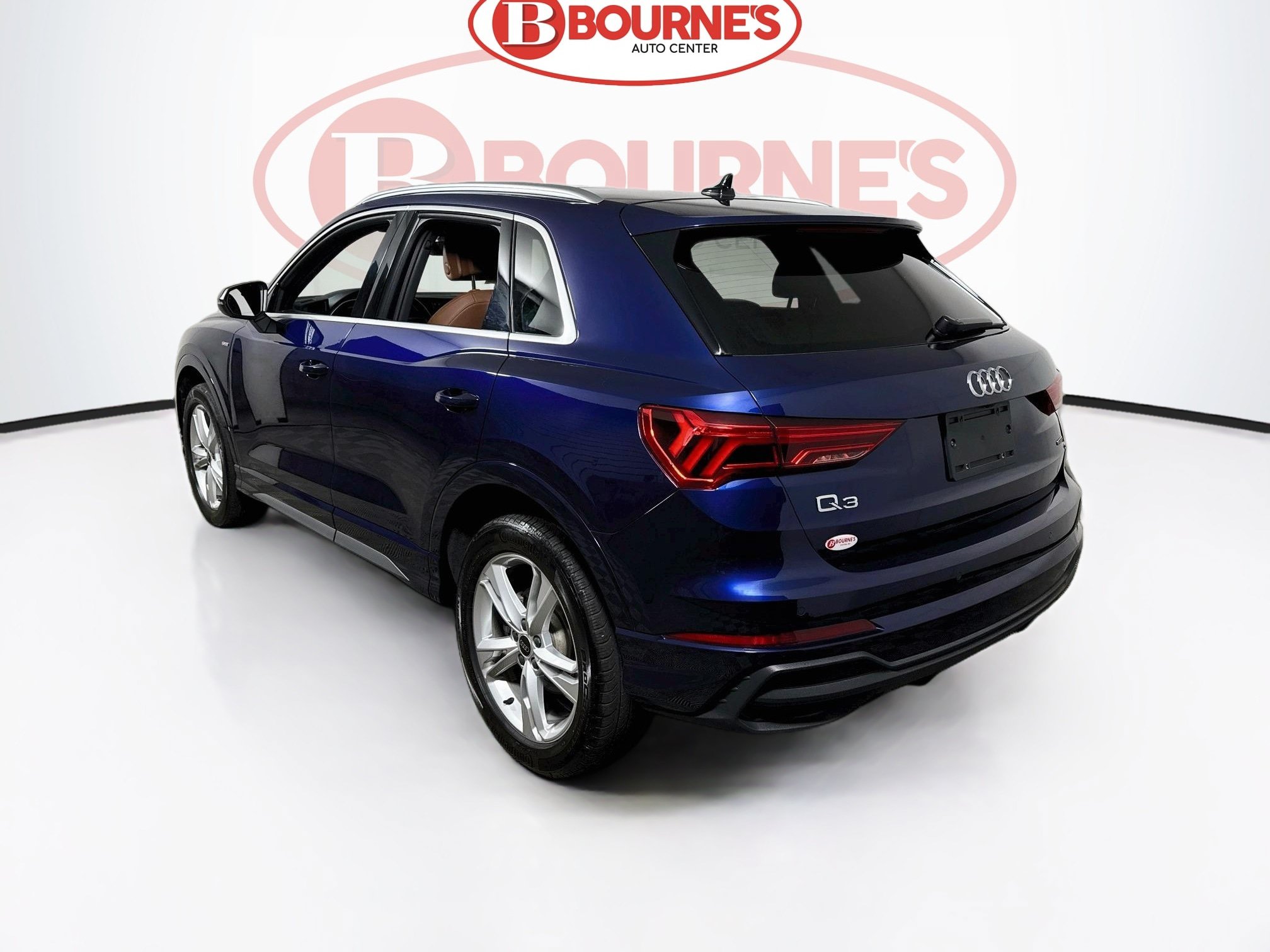 Used 2024 Audi Q3 2.0T Premium AWD/4WD image 8