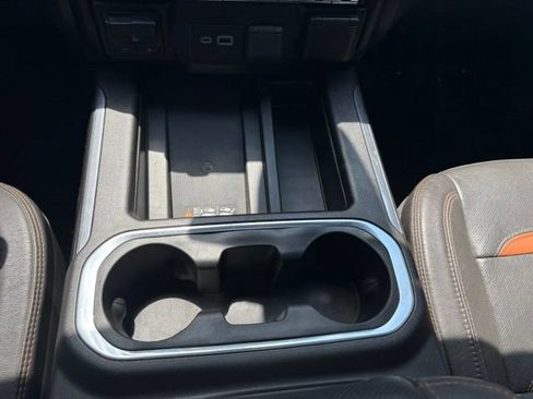 Used 2023 GMC Sierra 2500 AT4 w/ AT4 Premium Plus Package AWD/4WD image 32